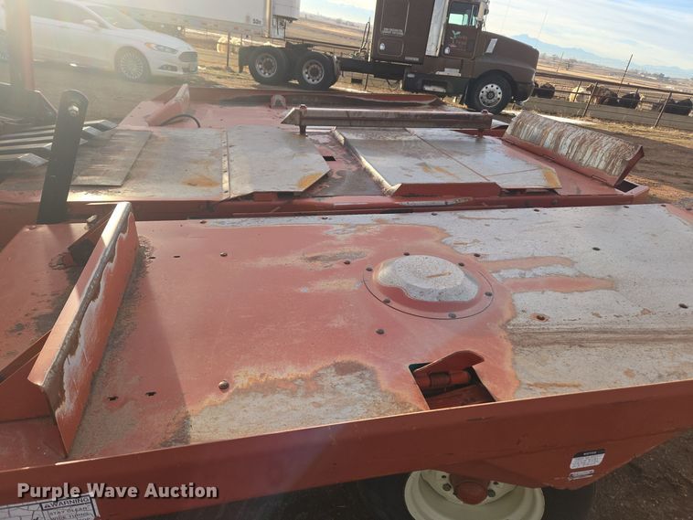 image for item ER5126 2003 Hesston 4790 large square baler