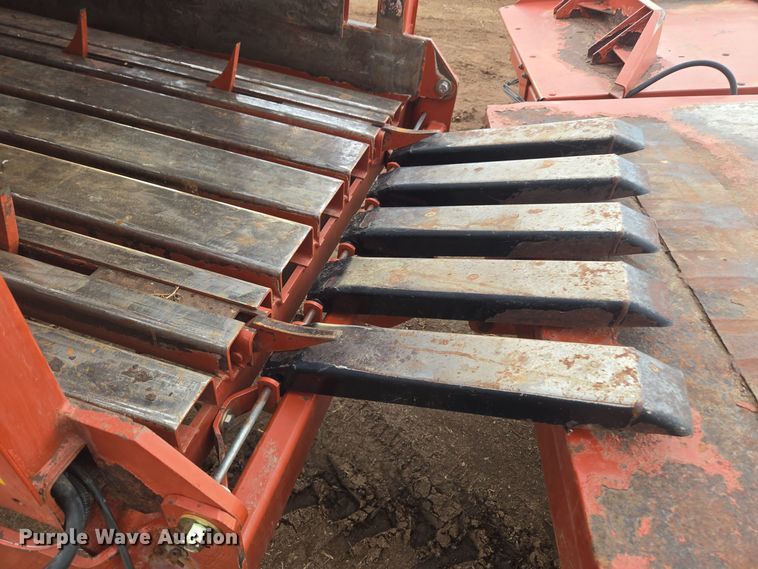 image for item ER5126 2003 Hesston 4790 large square baler