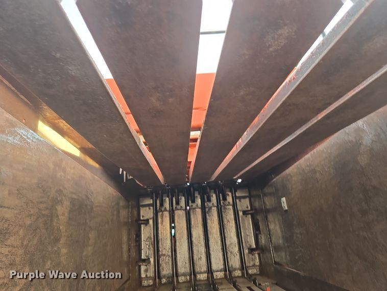 image for item ER5126 2003 Hesston 4790 large square baler