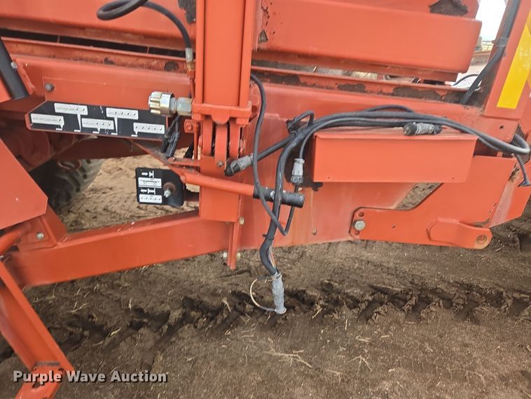 image for item ER5126 2003 Hesston 4790 large square baler