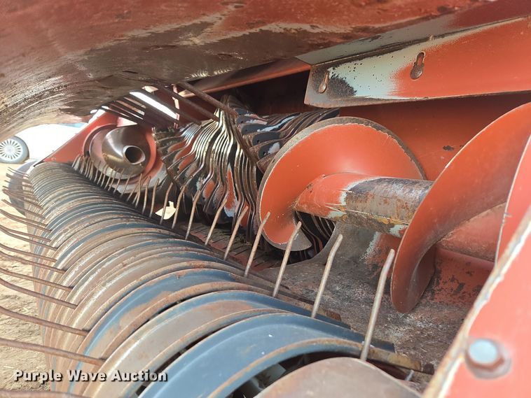 image for item ER5126 2003 Hesston 4790 large square baler