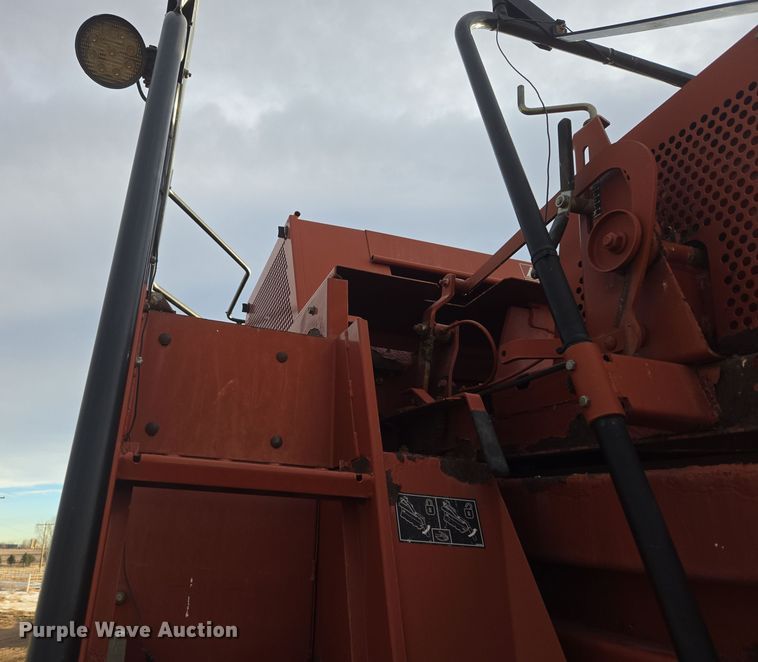 image for item ER5126 2003 Hesston 4790 large square baler