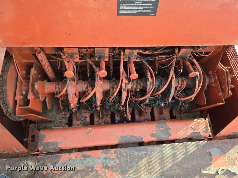 image for item ER5126 2003 Hesston 4790 large square baler