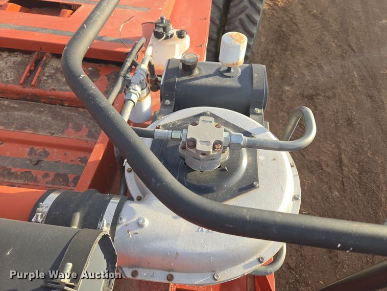 image for item ER5126 2003 Hesston 4790 large square baler