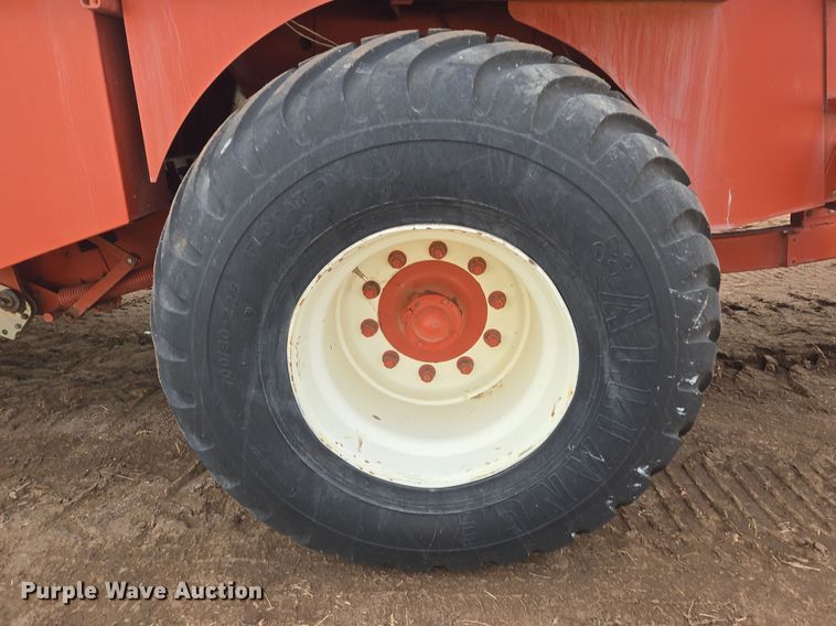 image for item ER5126 2003 Hesston 4790 large square baler