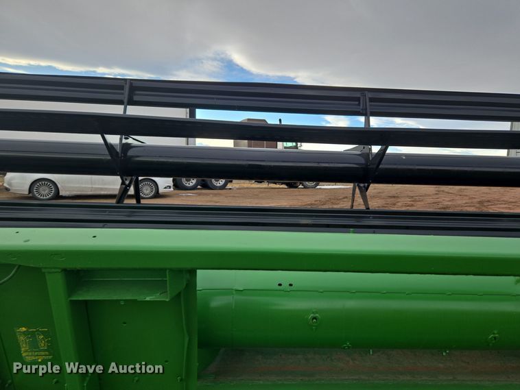 image for item ER5127 John Deere 930 rigid head