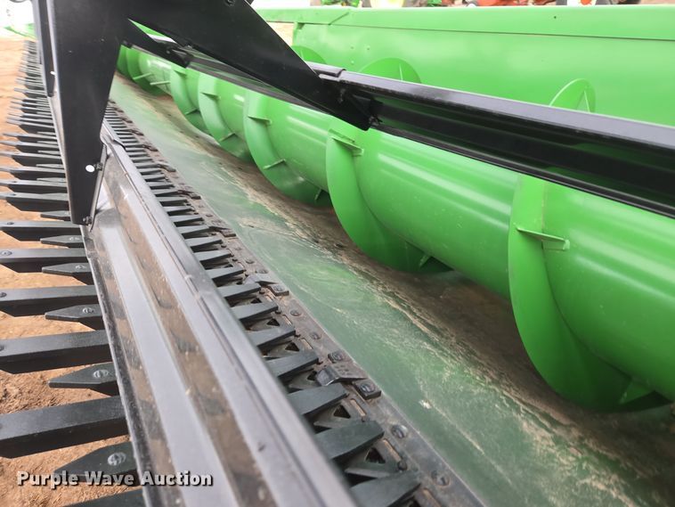 image for item ER5127 John Deere 930 rigid head