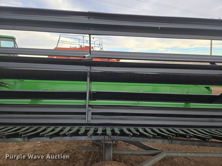 image for item ER5127 John Deere 930 rigid head