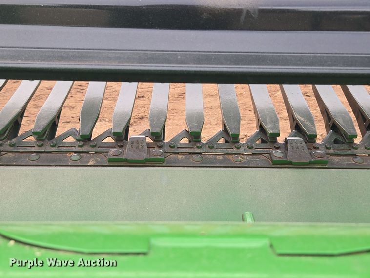 image for item ER5127 John Deere 930 rigid head