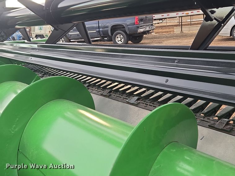 image for item ER5127 John Deere 930 rigid head