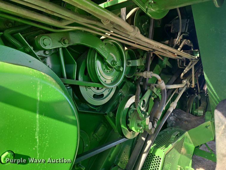 image for item ER5128 1995 John Deere 9600 RWA combine