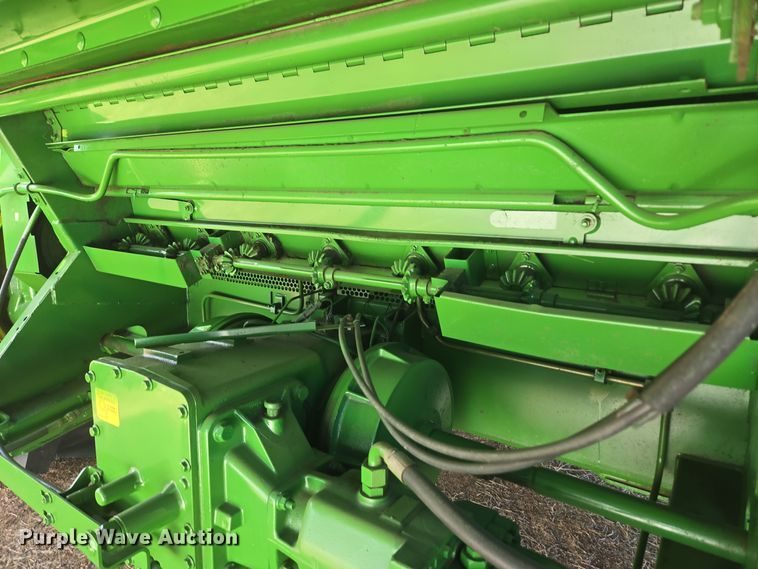 image for item ER5128 1995 John Deere 9600 RWA combine