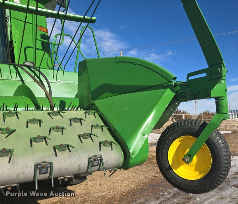 image for item ER5128 1995 John Deere 9600 RWA combine