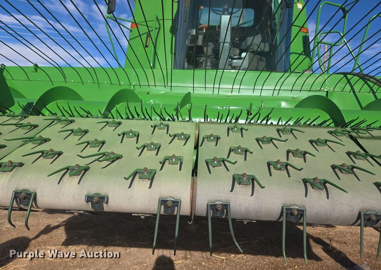 image for item ER5128 1995 John Deere 9600 RWA combine