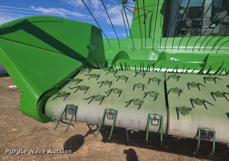 image for item ER5128 1995 John Deere 9600 RWA combine