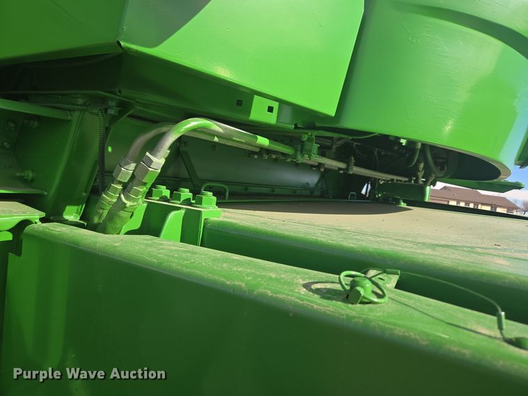 image for item ER5128 1995 John Deere 9600 RWA combine