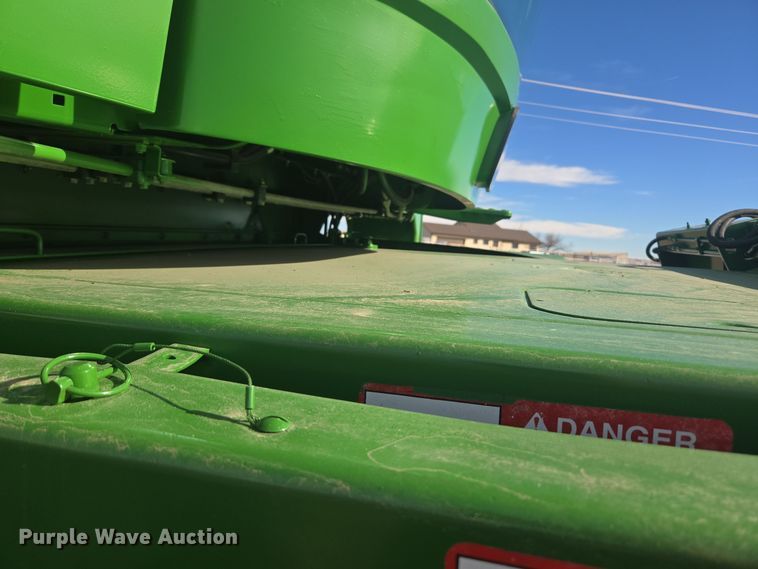 image for item ER5128 1995 John Deere 9600 RWA combine