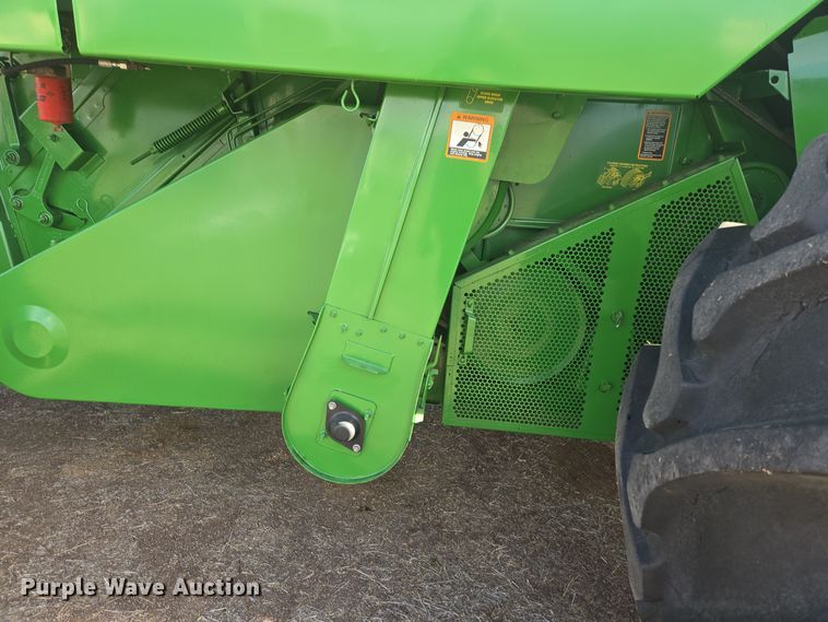 image for item ER5128 1995 John Deere 9600 RWA combine
