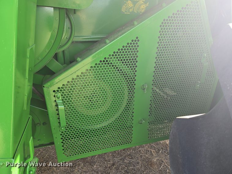 image for item ER5128 1995 John Deere 9600 RWA combine