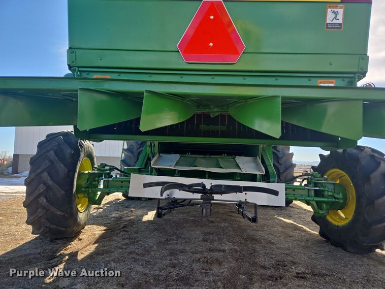 image for item ER5128 1995 John Deere 9600 RWA combine