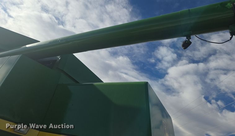 image for item ER5128 1995 John Deere 9600 RWA combine
