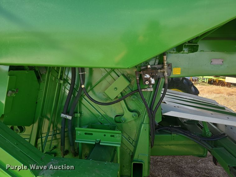 image for item ER5128 1995 John Deere 9600 RWA combine