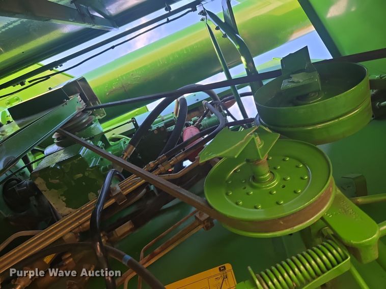 image for item ER5128 1995 John Deere 9600 RWA combine