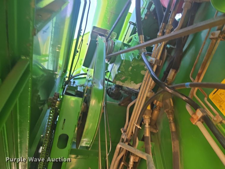 image for item ER5128 1995 John Deere 9600 RWA combine