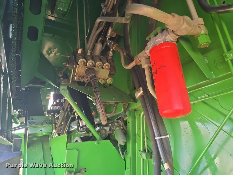 image for item ER5128 1995 John Deere 9600 RWA combine