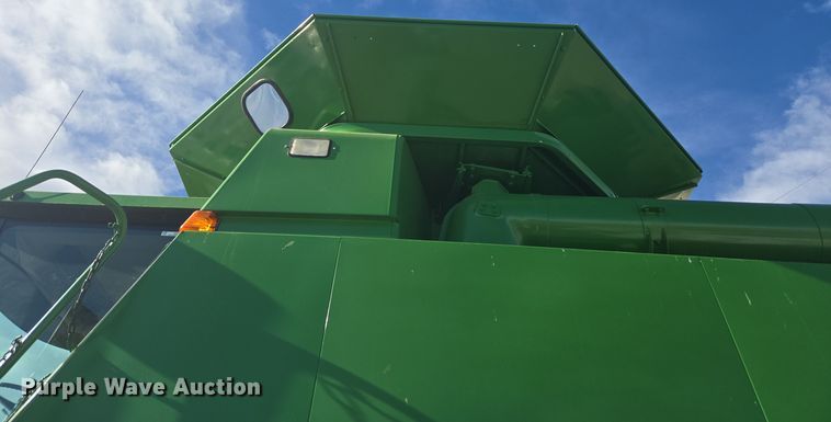 image for item ER5128 1995 John Deere 9600 RWA combine