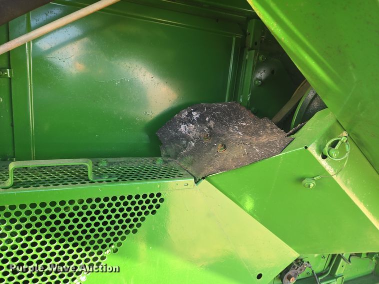 image for item ER5128 1995 John Deere 9600 RWA combine