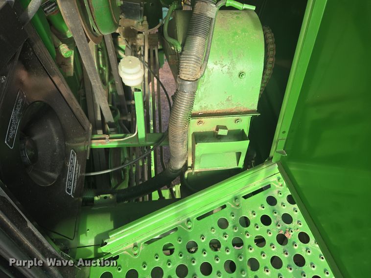 image for item ER5128 1995 John Deere 9600 RWA combine