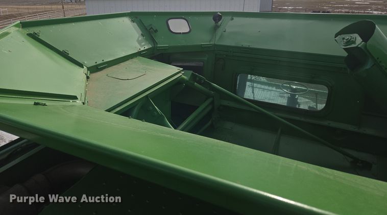 image for item ER5128 1995 John Deere 9600 RWA combine