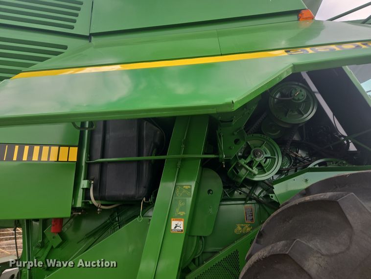 image for item ER5128 1995 John Deere 9600 RWA combine