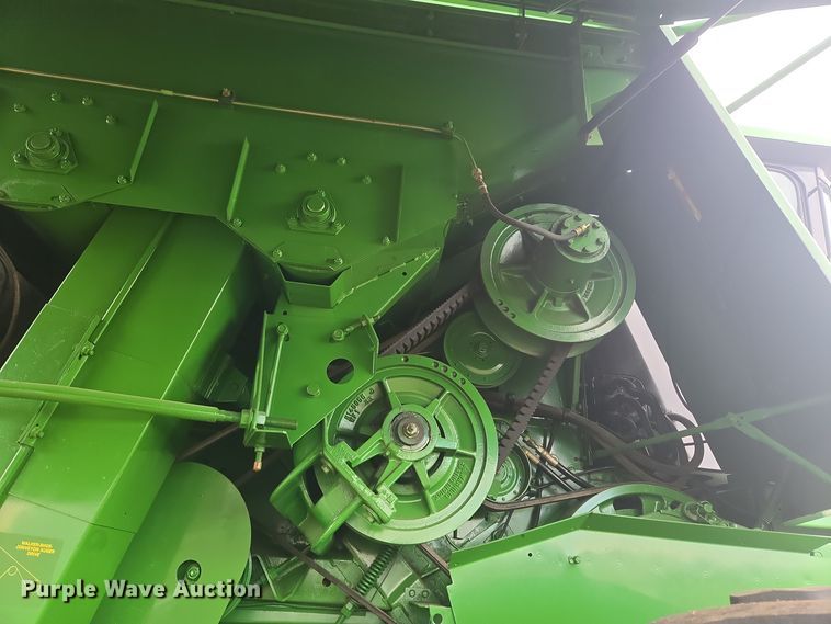 image for item ER5128 1995 John Deere 9600 RWA combine