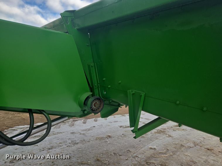 image for item ER5128 1995 John Deere 9600 RWA combine