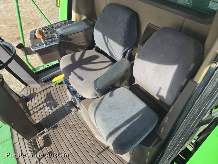 image for item ER5128 1995 John Deere 9600 RWA combine