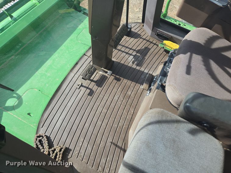 image for item ER5128 1995 John Deere 9600 RWA combine