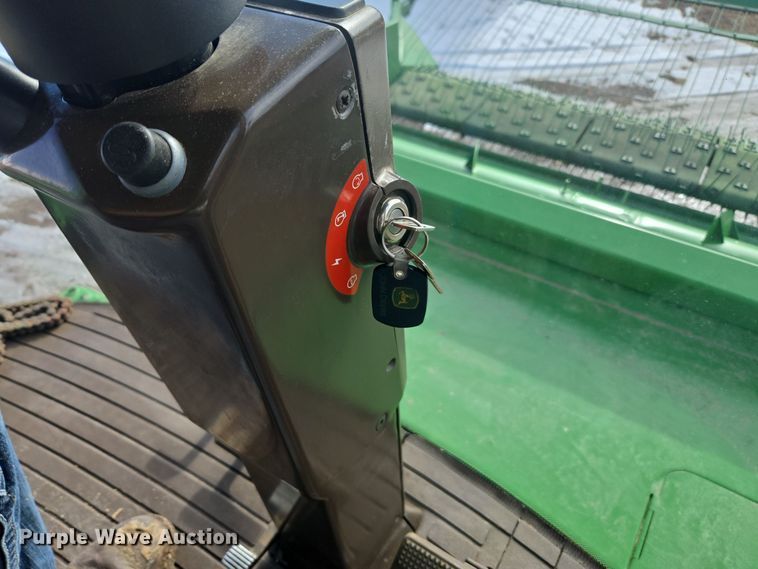 image for item ER5128 1995 John Deere 9600 RWA combine