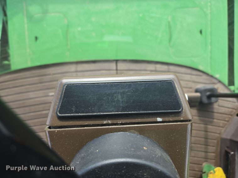 image for item ER5128 1995 John Deere 9600 RWA combine