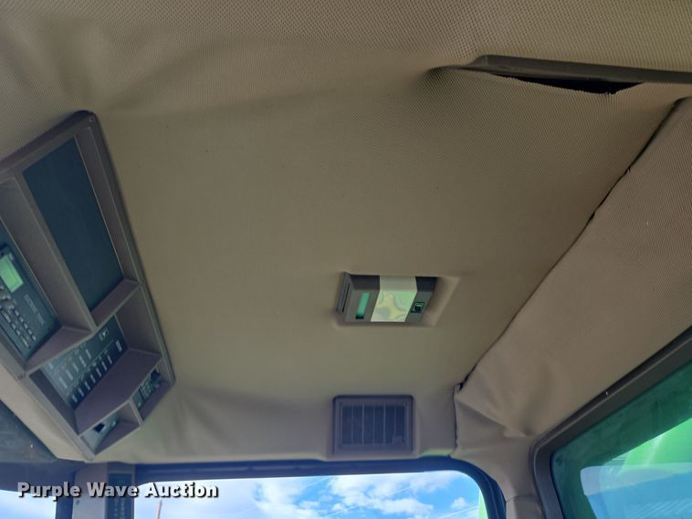 image for item ER5128 1995 John Deere 9600 RWA combine