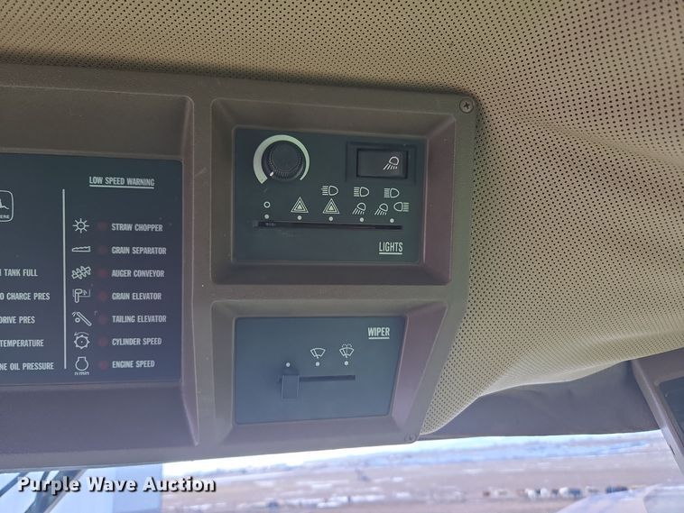 image for item ER5128 1995 John Deere 9600 RWA combine