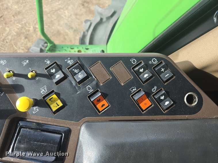 image for item ER5128 1995 John Deere 9600 RWA combine