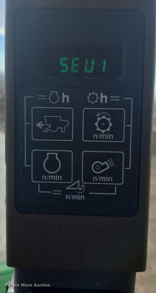 image for item ER5128 1995 John Deere 9600 RWA combine