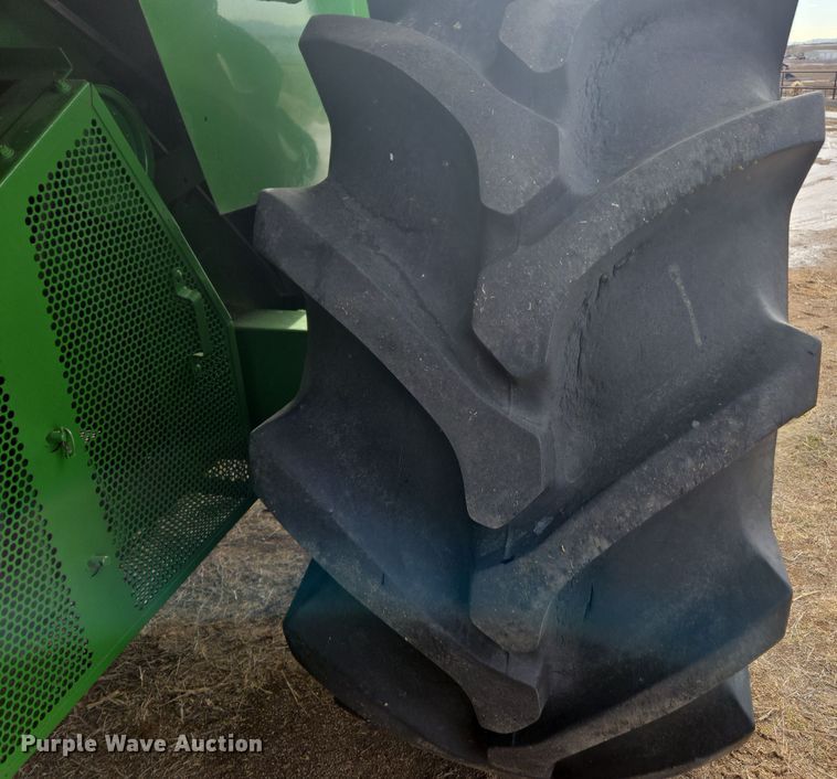 image for item ER5128 1995 John Deere 9600 RWA combine