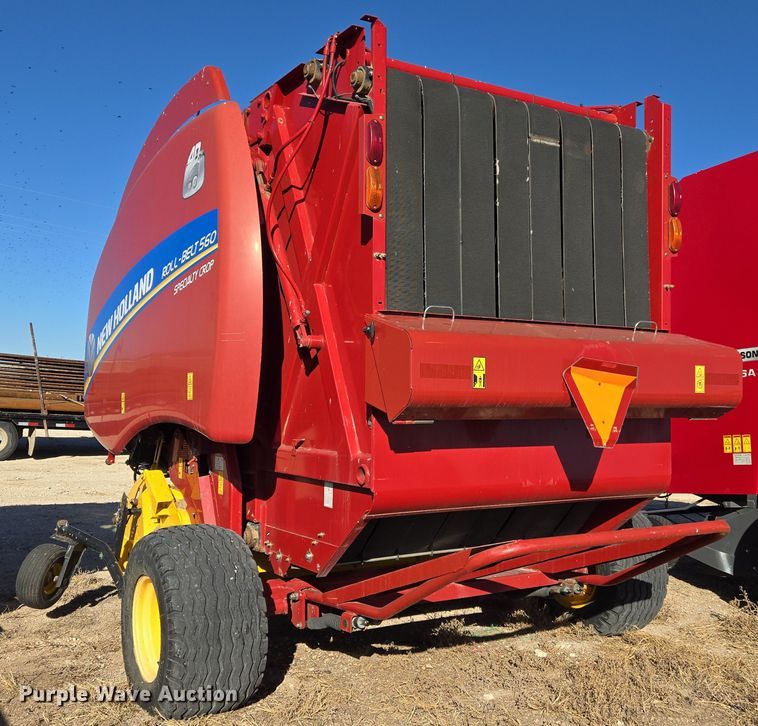 image for item ER8746 2014 New Holland RB560 round baler