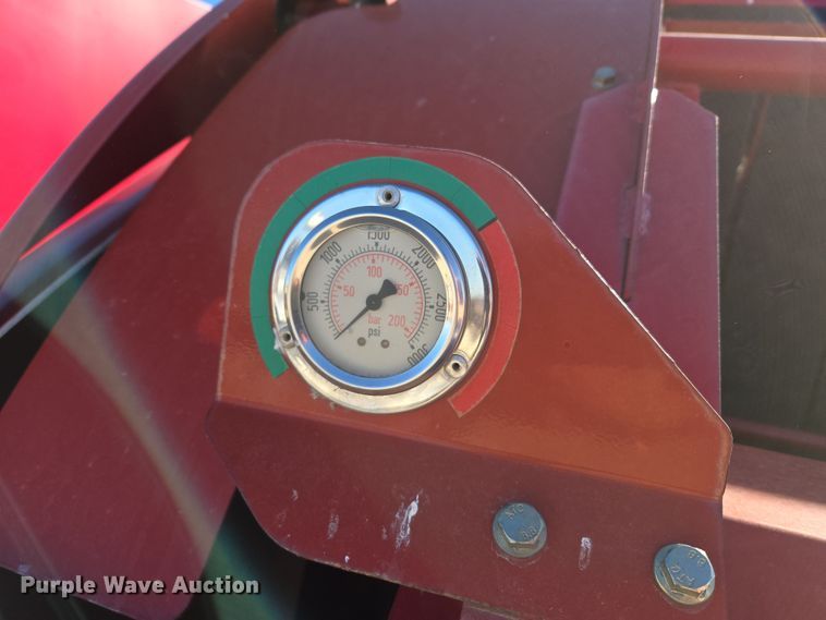 image for item ER8746 2014 New Holland RB560 round baler