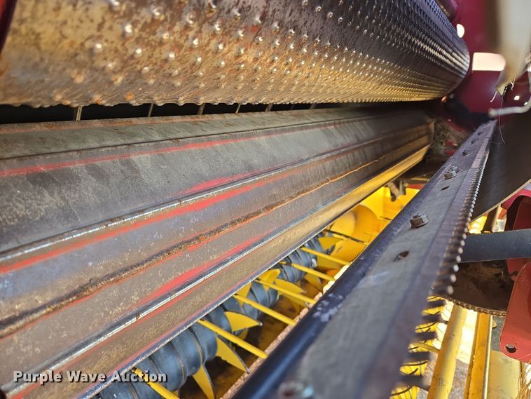 image for item ER8746 2014 New Holland RB560 round baler