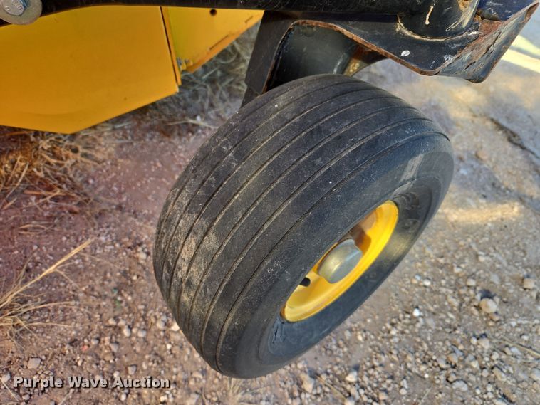 image for item ER8746 2014 New Holland RB560 round baler