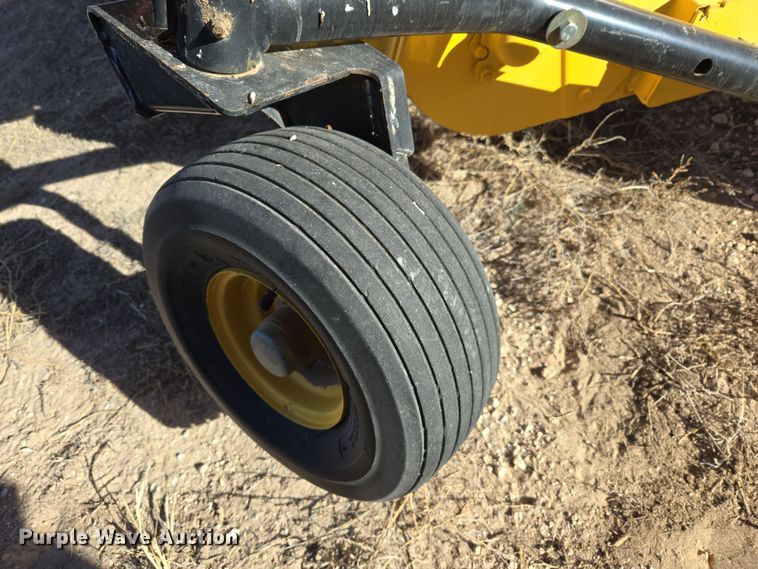 image for item ER8746 2014 New Holland RB560 round baler